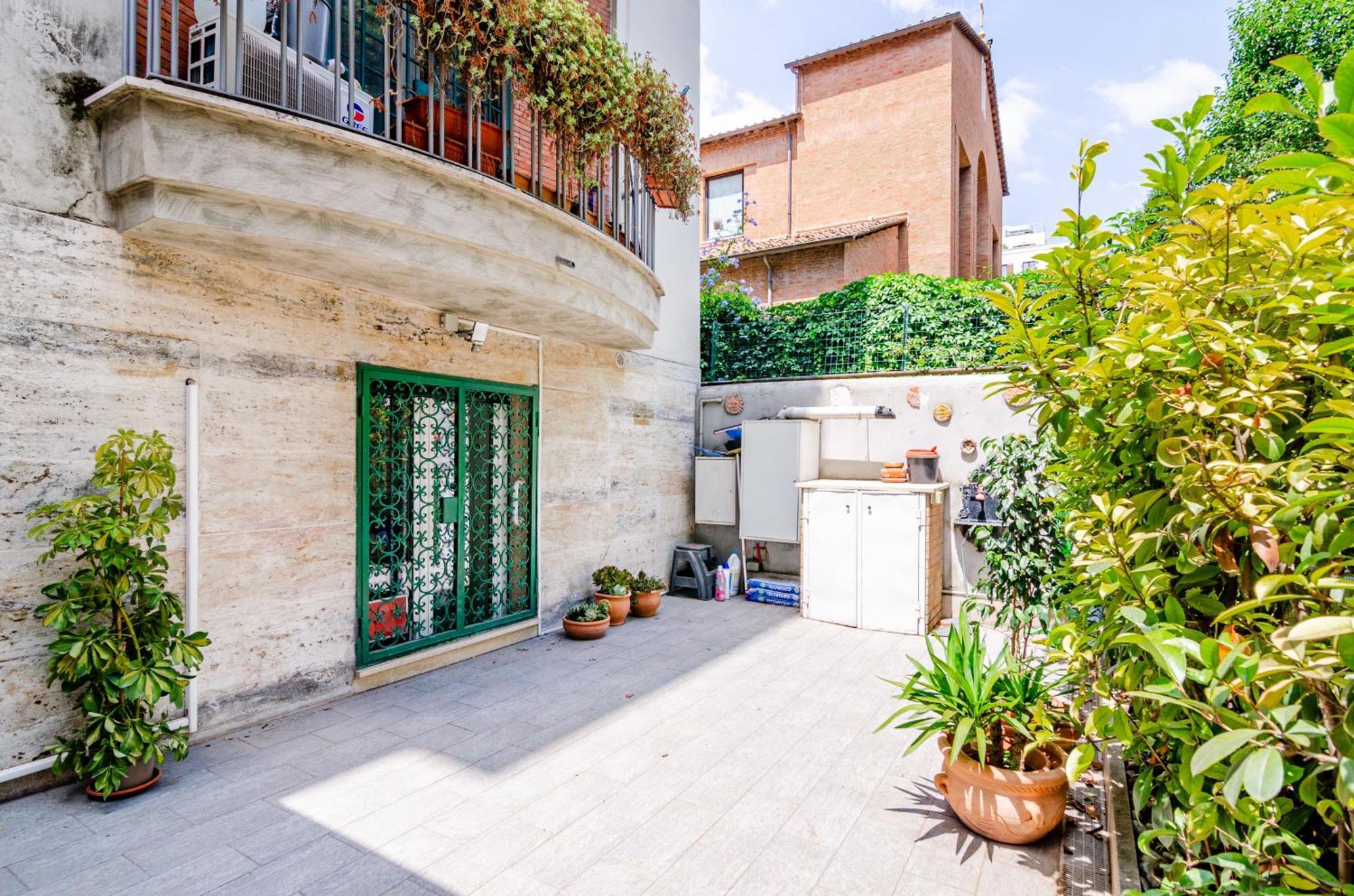 Dimora Clodia-casa Intera Con Stanza Privata E Bagno In Condivisione Roma